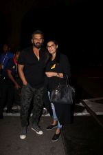 Suniel Shetty, Mana Shetty snapped in Mumbai airport leaving For IIFA which will held in New York on 11th July 2017